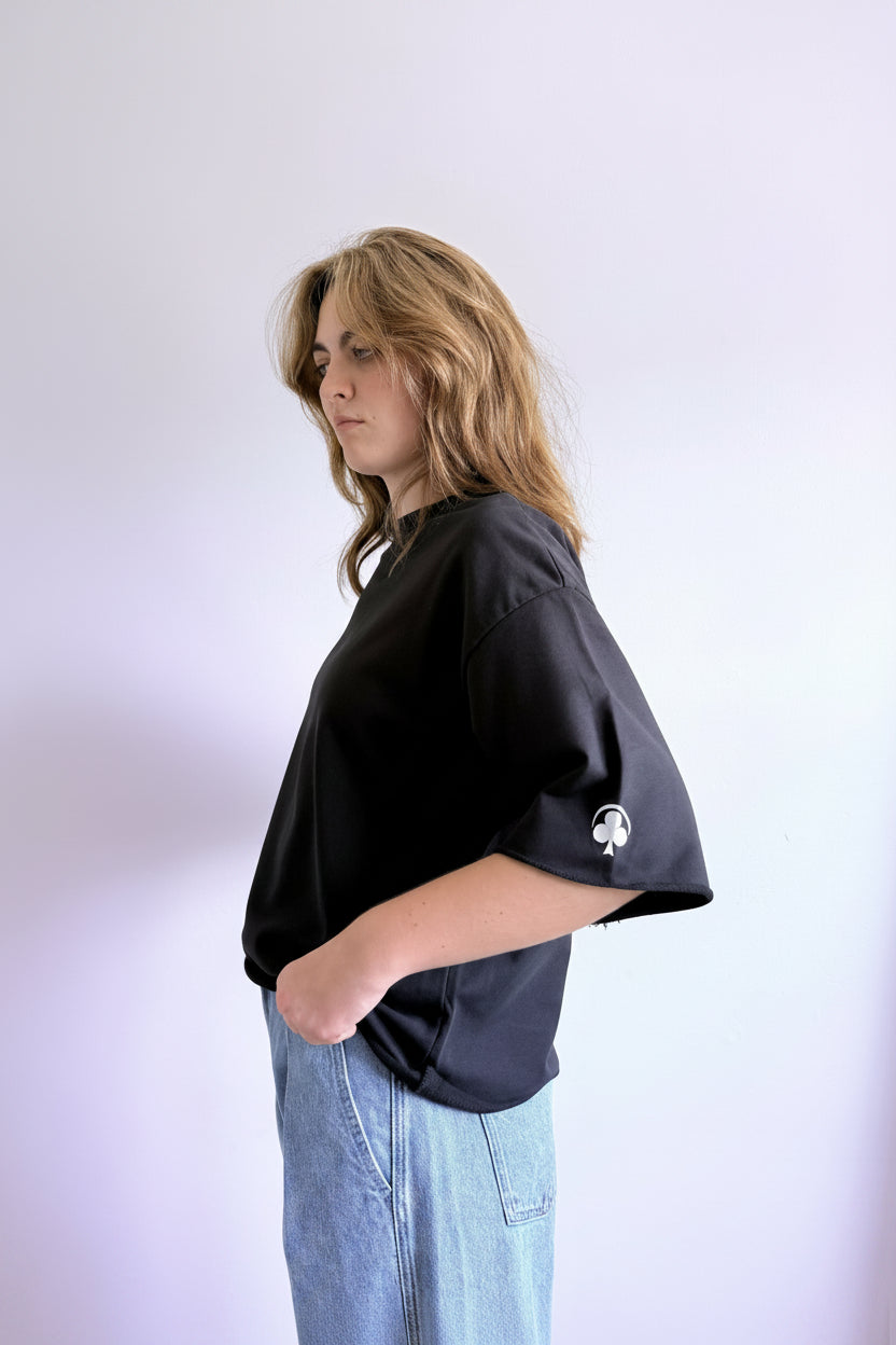 CLVR Cropped Tee