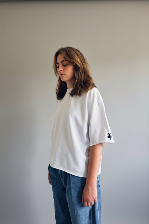 CLVR Cropped Tee